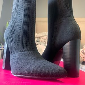 Shoedazzle Block Slip in sock Booties